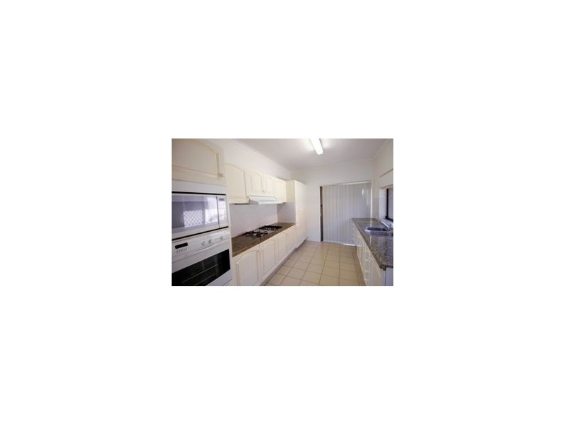 12 Cabana Boulevard, Benowa Waters QLD 4217