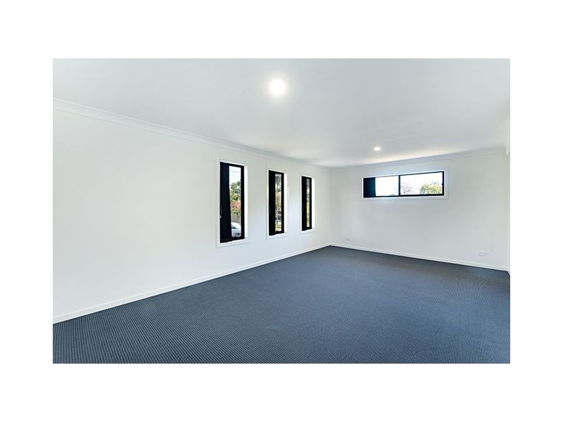 35 Moora Street, Ashmore QLD 4214