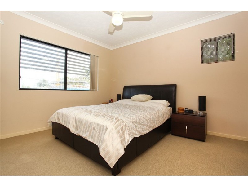11/24-26 Parker Street, Labrador QLD 4215