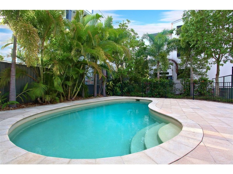 11/24-26 Parker Street, Labrador QLD 4215