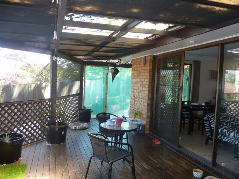 2/4 Melrose Place, Southport QLD 4215