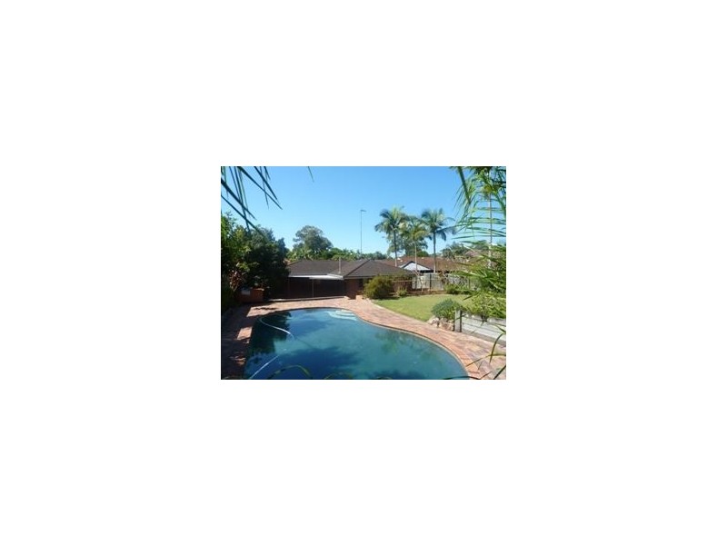 24 Evans Drive, Benowa QLD 4217
