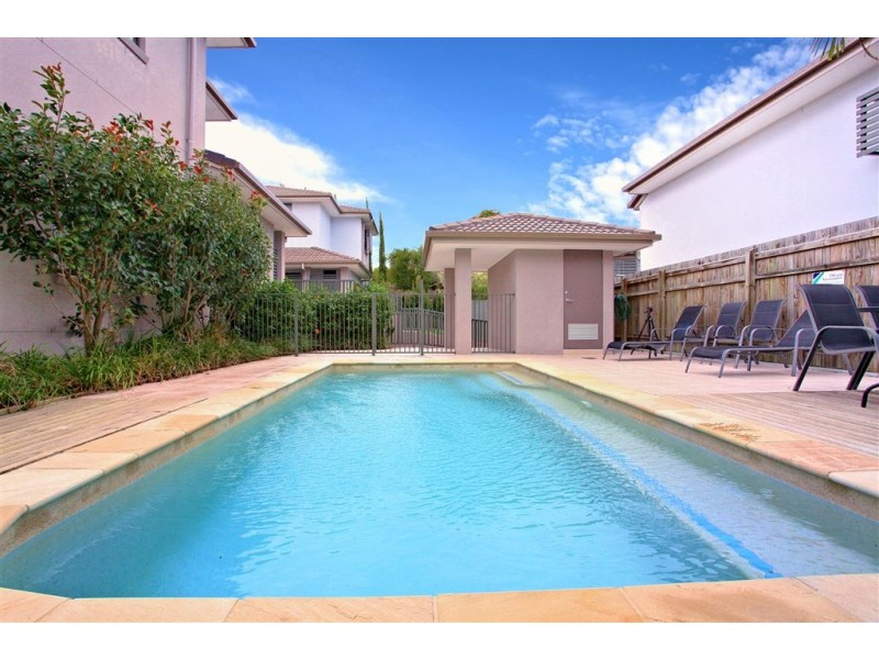 8/139 Cotlew Street, Ashmore QLD 4214