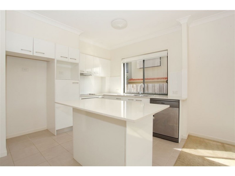 8/139 Cotlew Street, Ashmore QLD 4214