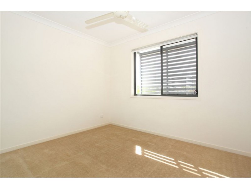 8/139 Cotlew Street, Ashmore QLD 4214