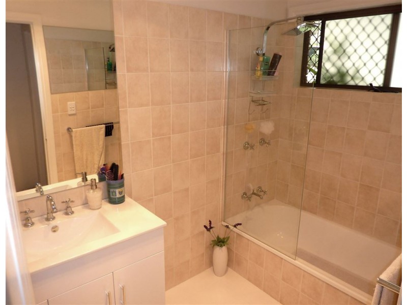 6/128 Cotlew Street, Ashmore QLD 4214