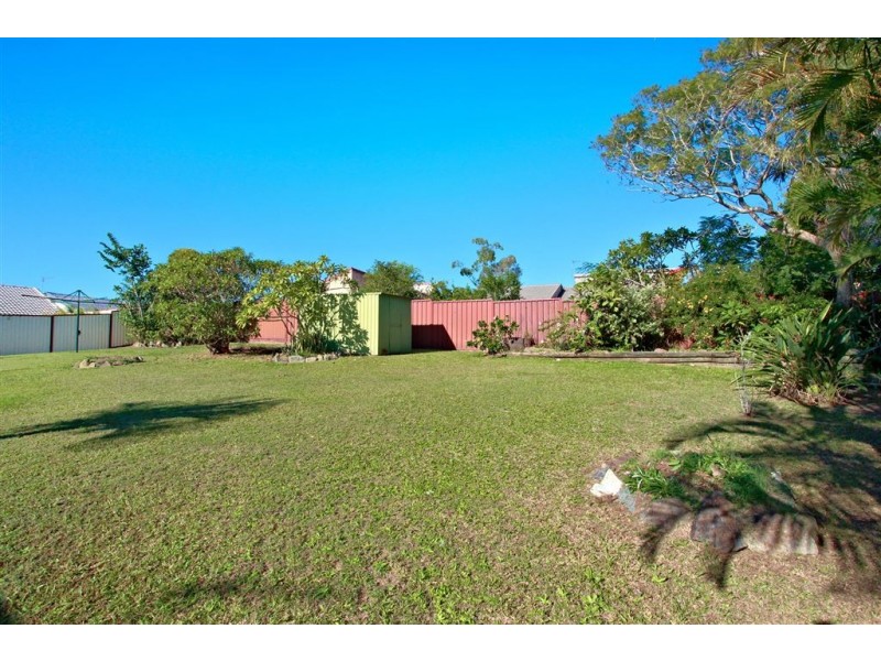 6 Wallaroo Way, Ashmore QLD 4214