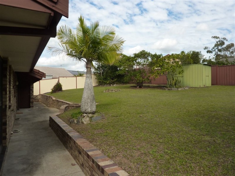 6 Wallaroo Way, Ashmore QLD 4214