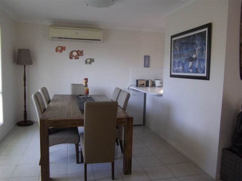 250 Cotlew Street, Ashmore QLD 4214