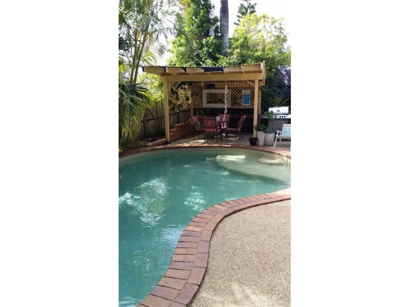 24 Kallaroo Crescent, Ashmore QLD 4214