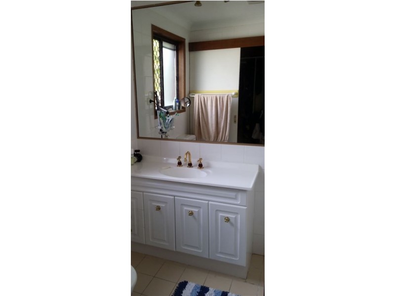 24 Kallaroo Crescent, Ashmore QLD 4214