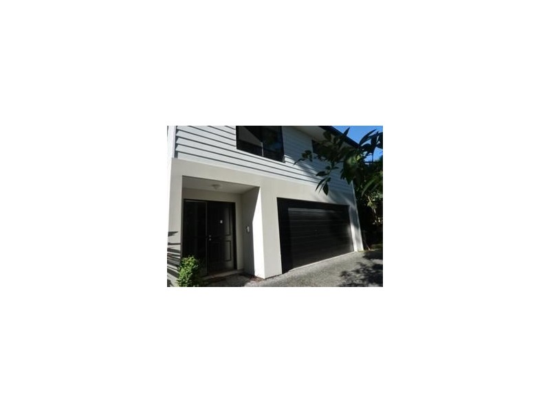 2B Sirius Court, Molendinar QLD 4214