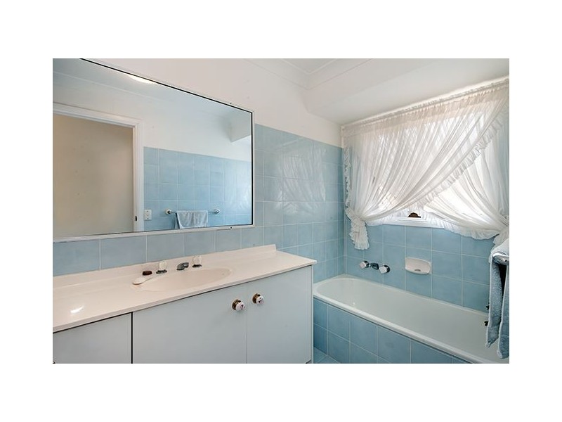 23 Kilmarnock Close, Highland Park QLD 4211