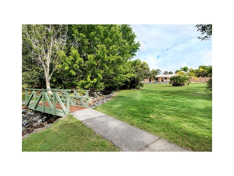 23 Kilmarnock Close, Highland Park QLD 4211