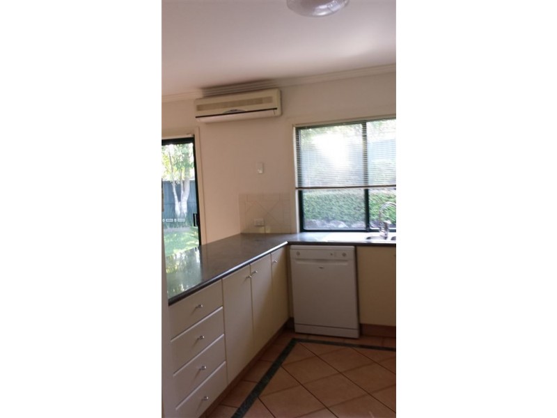 30 Abby Crescent, Ashmore QLD 4214