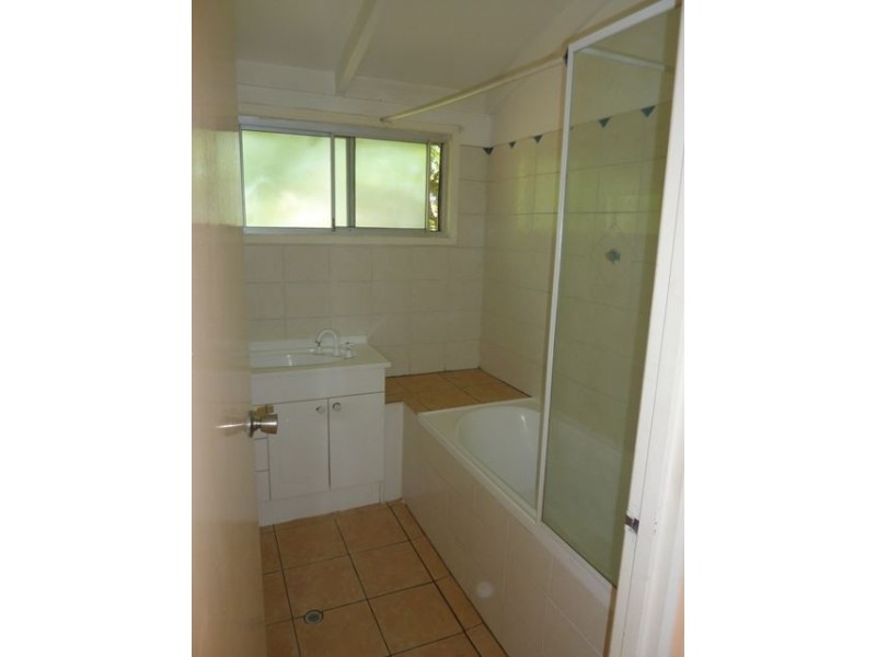 10 Allunga Avenue, Ashmore QLD 4214