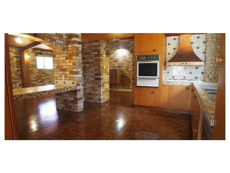 1 Lavinia Street, Southport QLD 4215