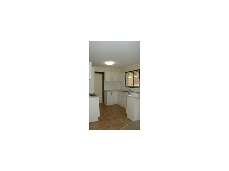 15 Yangoora Crescent, Ashmore QLD 4214