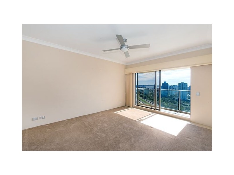 161/2 Admiralty Drive, Surfers Paradise QLD 4217