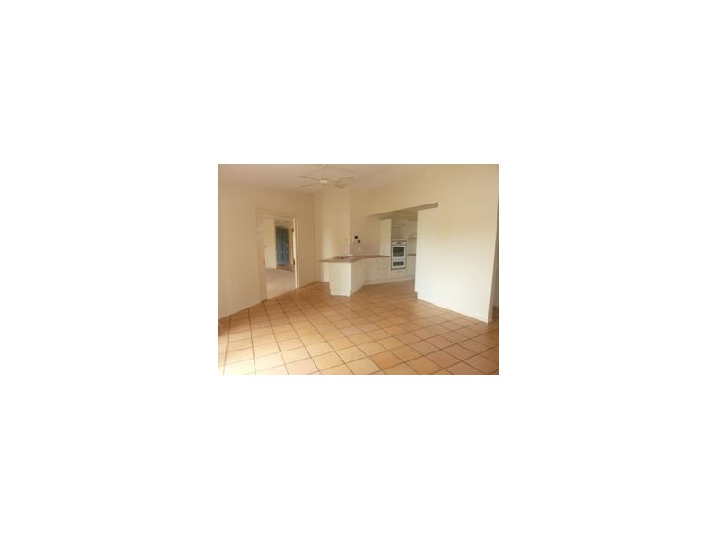 15 Cook Close, Southport QLD 4215