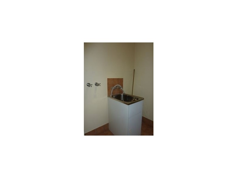 6 Brittney Court, Ashmore QLD 4214