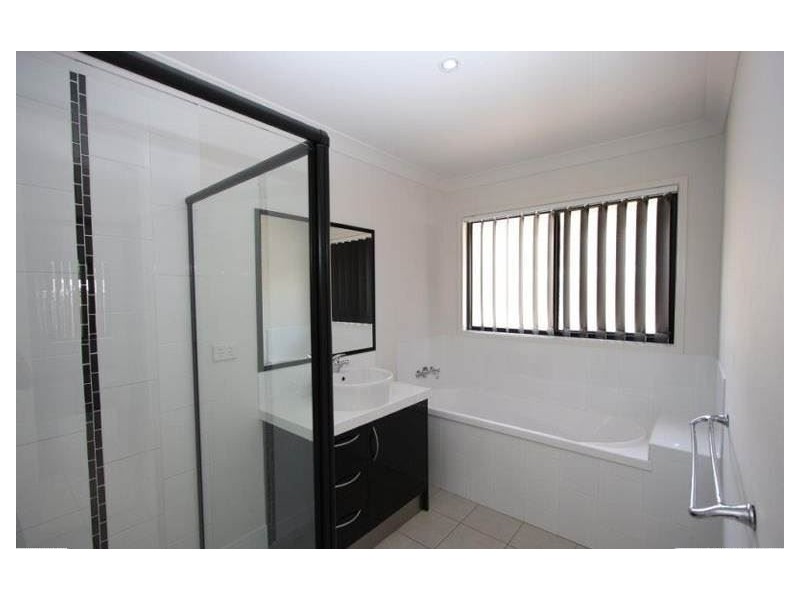 3 O’Connor Place, Upper Coomera QLD 4209