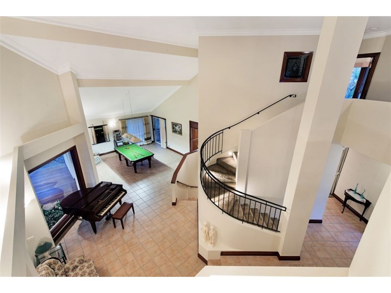 44 Hillview Parade, Ashmore QLD 4214