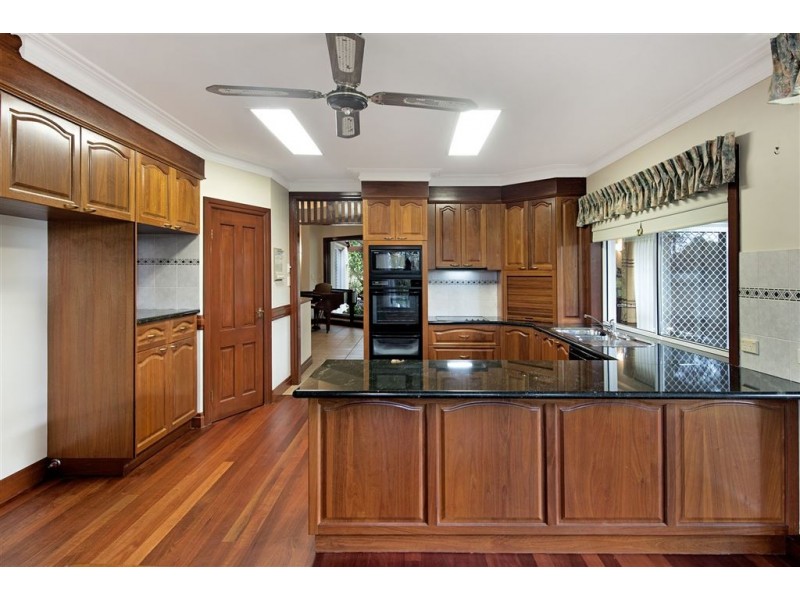 44 Hillview Parade, Ashmore QLD 4214