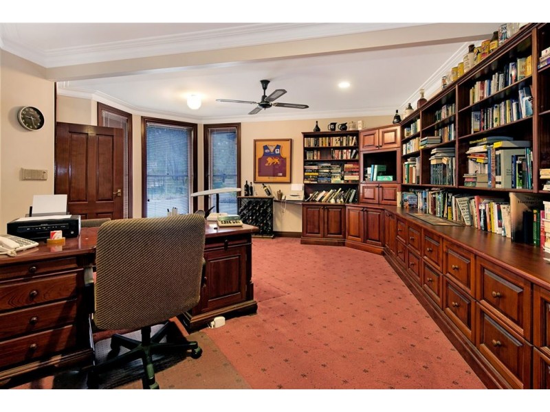 44 Hillview Parade, Ashmore QLD 4214