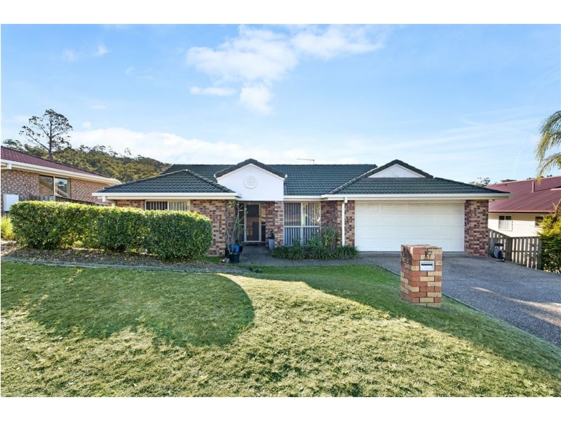 17 Papara Street, Pacific Pines QLD 4211