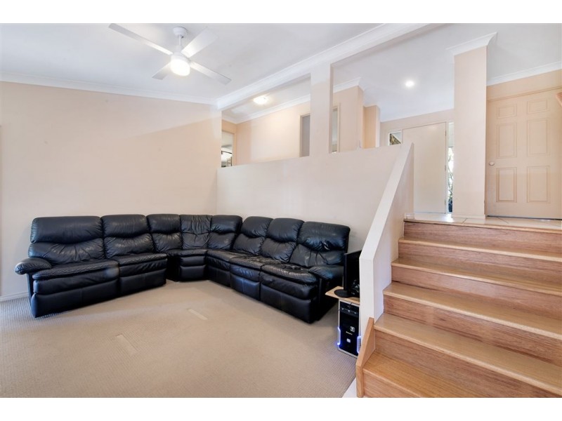 17 Papara Street, Pacific Pines QLD 4211