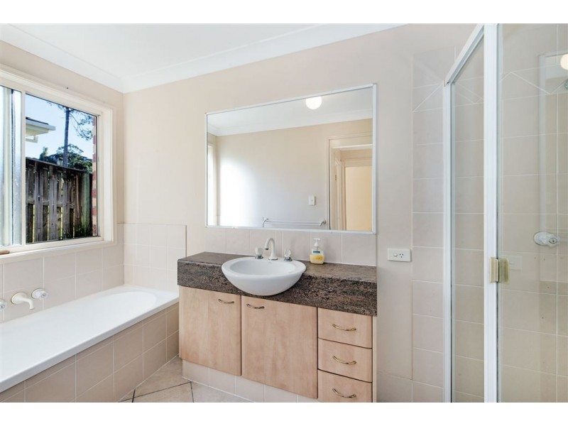 17 Papara Street, Pacific Pines QLD 4211