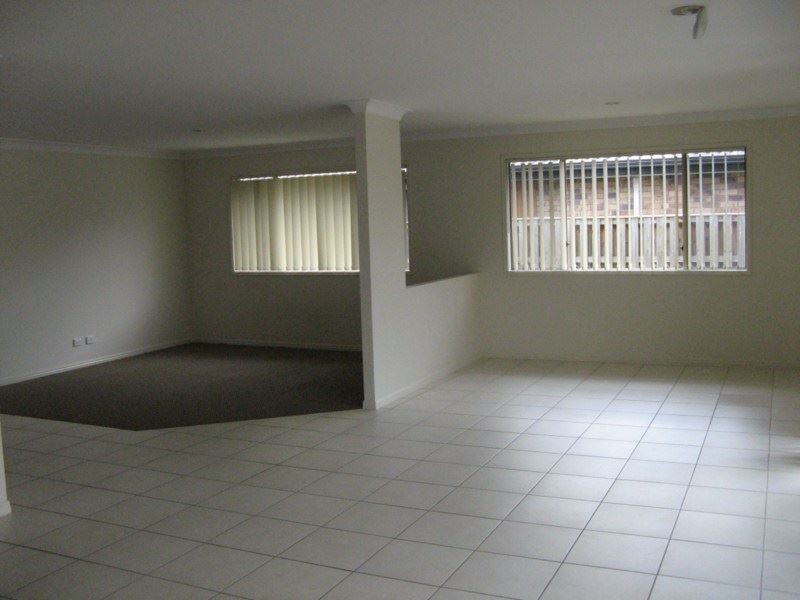 23 Ansett Way, Upper Coomera QLD 4209
