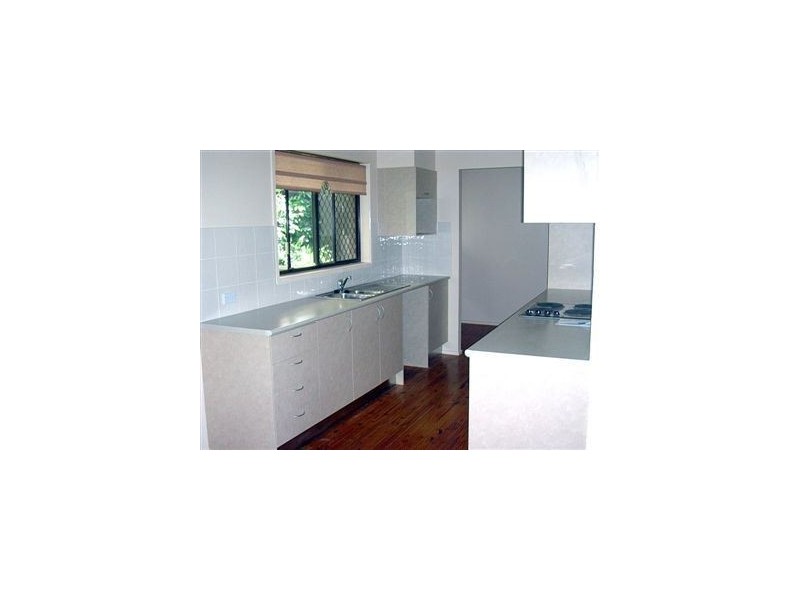 2 Hosea Street, Southport QLD 4215