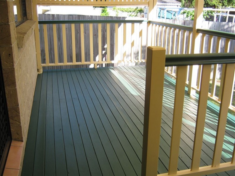 2/24 Terrigal Crescent, Southport QLD 4215