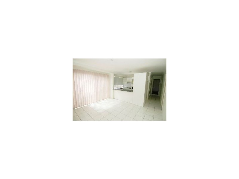 17 Fairweather Drive, Arundel QLD 4214