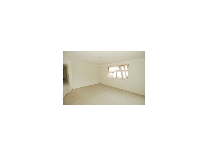 17 Fairweather Drive, Arundel QLD 4214