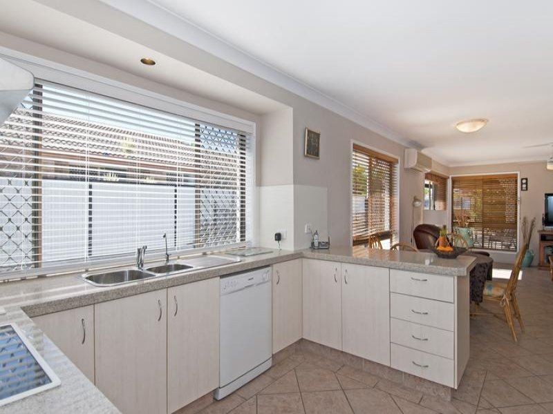 100 Newport Drive, Robina QLD 4226