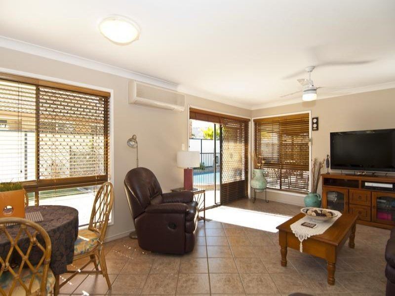 100 Newport Drive, Robina QLD 4226