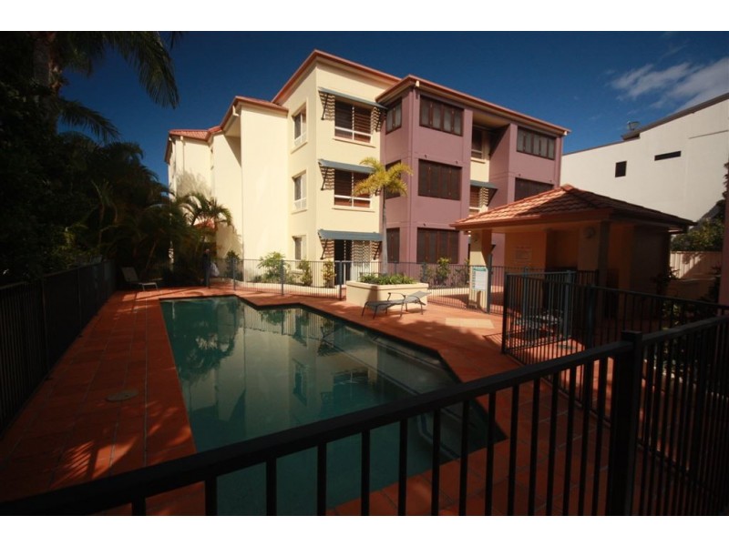 24/89 Bayview Street, Runaway Bay QLD 4216