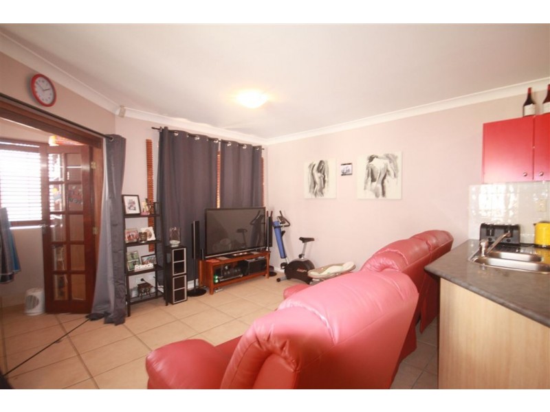 24/89 Bayview Street, Runaway Bay QLD 4216