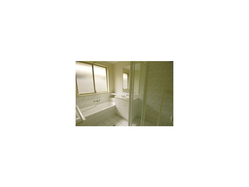 1/112 Greenacre Drive, Parkwood QLD 4214