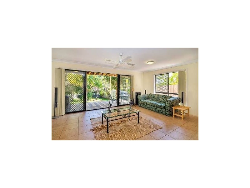 14 Hillview Parade, Ashmore QLD 4214