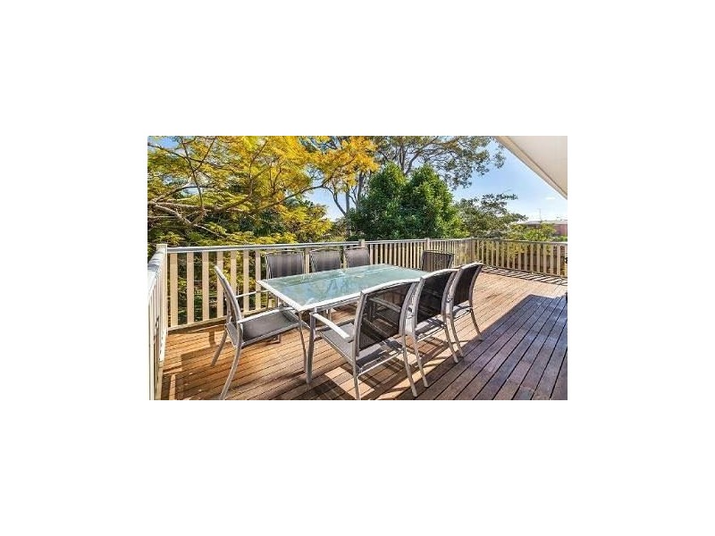 14 Hillview Parade, Ashmore QLD 4214