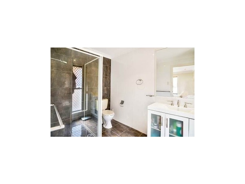 14 Hillview Parade, Ashmore QLD 4214