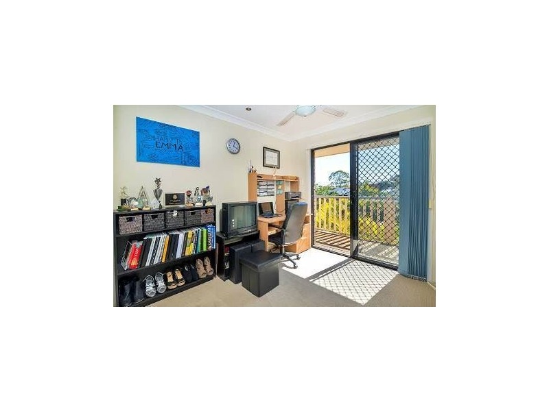 14 Hillview Parade, Ashmore QLD 4214