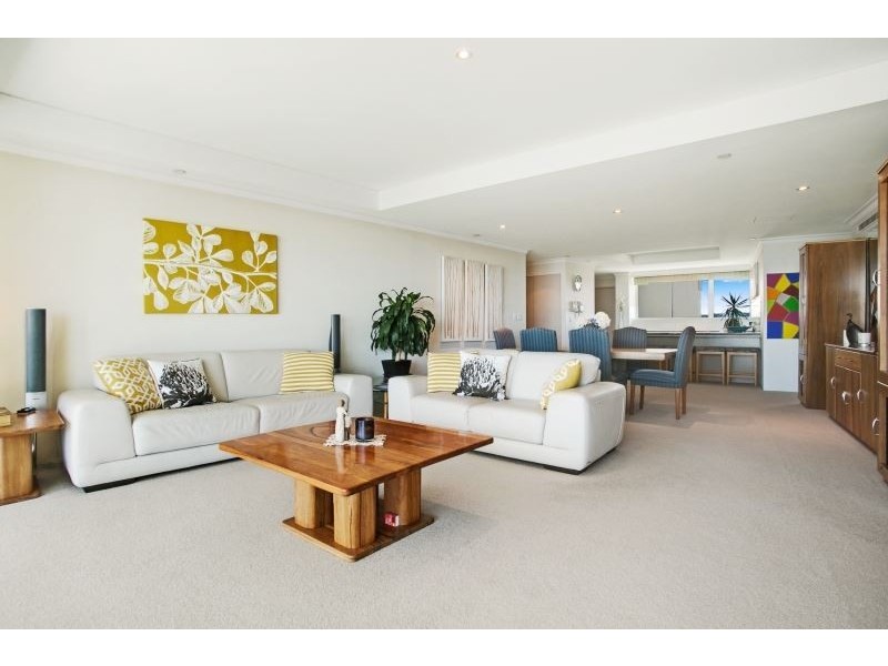 B13-2/75 Brighton Parade, Southport QLD 4215