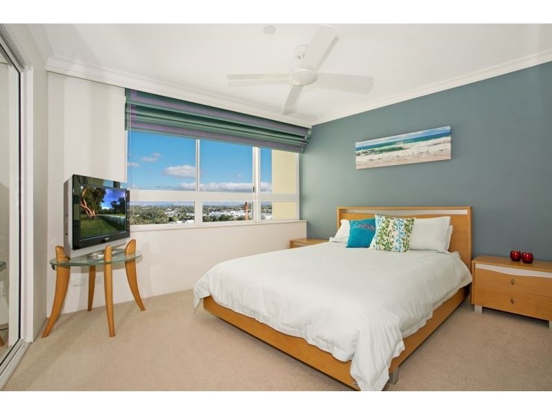 B13-2/75 Brighton Parade, Southport QLD 4215