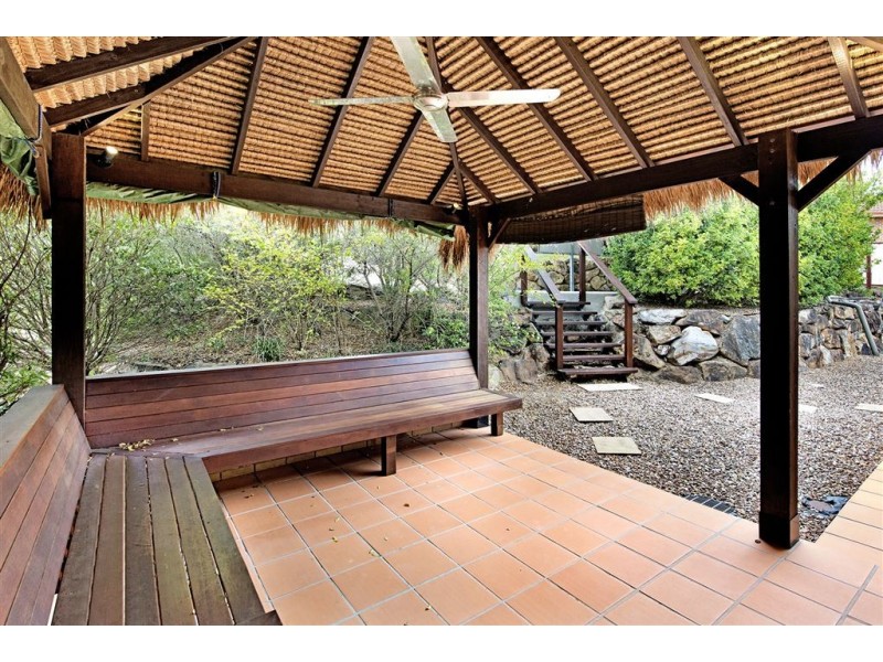 9 Grimsdyke Court, Molendinar QLD 4214