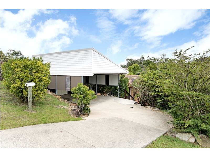 9 Grimsdyke Court, Molendinar QLD 4214